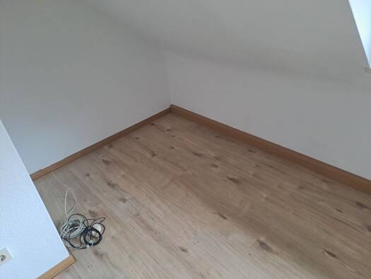 Terrassenwohnung zur Miete 850 € 4,5 Zimmer 100 m² Geschoss 1/2 frei ab 01.04.2026 Kapellenstraße 4 A Tawern 54456