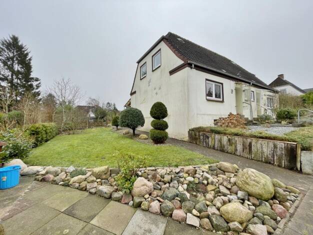 Einfamilienhaus zum Kauf provisionsfrei 195.000 € 3,5 Zimmer 98,1 m² 374 m² Grundstück Schwanebekstraße 27 Gaarden-Süd Kiel 24113
