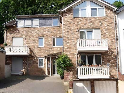 Mehrfamilienhaus zum Kauf als Kapitalanlage geeignet 1.150.000 € 11 Zimmer 363 m² 492 m² Grundstück Berzdorf Wesseling 50389