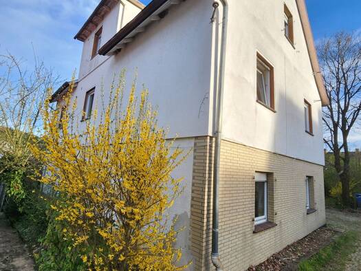 Wohnung zur Miete 700 € 4 Zimmer 85 m² Geschoss 1/3 frei ab 12.05.2026 Cölbe 35091