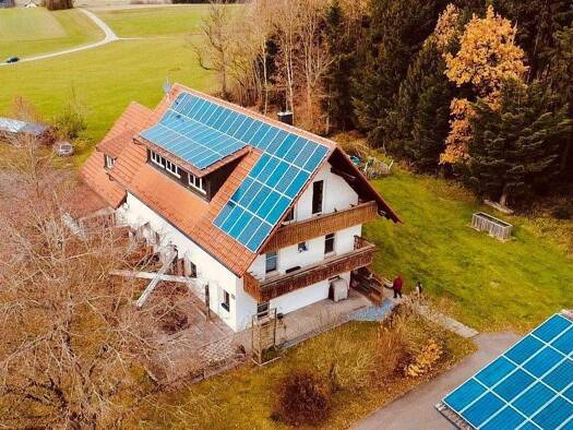 Mehrfamilienhaus zum Kauf 598.000 € 15 Zimmer 420 m² 3.888 m² Grundstück Hittisweiler Bad Waldsee 88339
