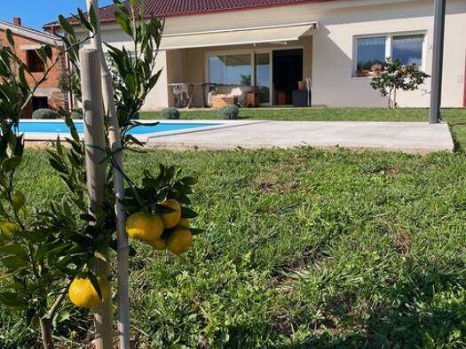 Einfamilienhaus zum Kauf 645.000 € 4 Zimmer 924 m² Grundstück Kaštelir 52464