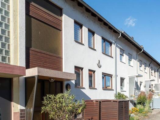 Haus zum Kauf 699.000 € 8 Zimmer 263 m² 300 m² Grundstück frei ab 01.08.2026 Rheinau Mannheim 68219