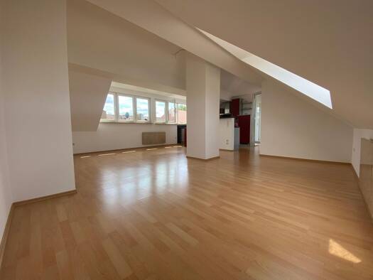 Wohnung zur Miete 1.190 € 3,5 Zimmer 86 m² Geschoss 4/5 frei ab 01.02.2026 Gibitzenhof Nürnberg 90443