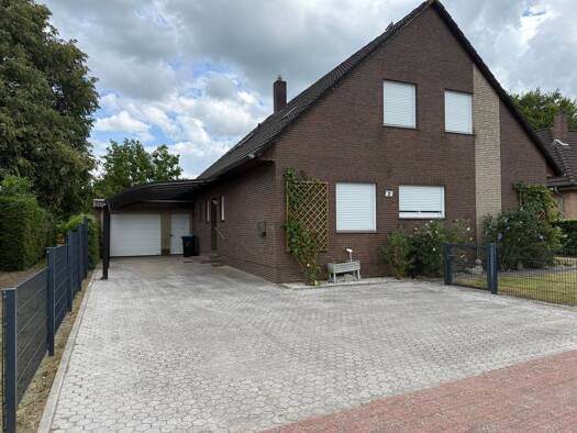 Einfamilienhaus zum Kauf als Kapitalanlage geeignet 249.000 € 7 Zimmer 162 m² 647 m² Grundstück Holterfehn Ostrhauderfehn 26842