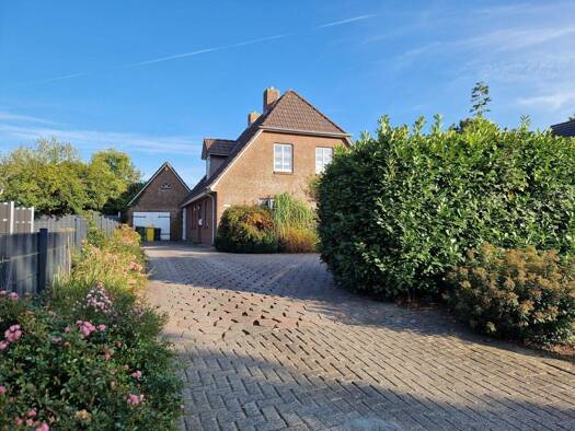 Einfamilienhaus zum Kauf 320.000 € 6 Zimmer 129 m² 898 m² Grundstück Ahrenshöft 25853