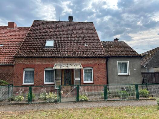 Haus zum Kauf 69.000 € 5 Zimmer 113 m² 470 m² Grundstück Bresch 19348