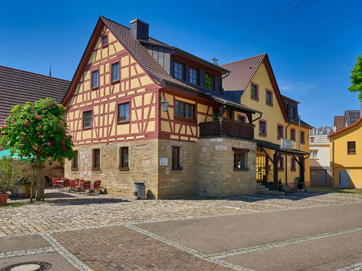 Hotel zum Kauf 1.399.000 € 19 Zimmer 792 m² Grundstück Benningen am Neckar 71726