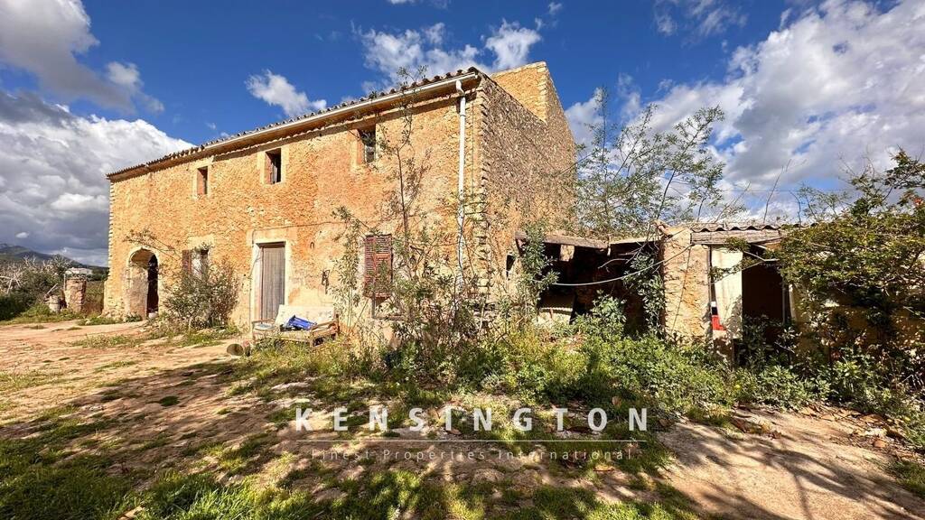 Landhaus zum Kauf provisionsfrei 1.250.000 € 6 Zimmer 500 m² 53.797 m² Grundstück Son Macia 07680