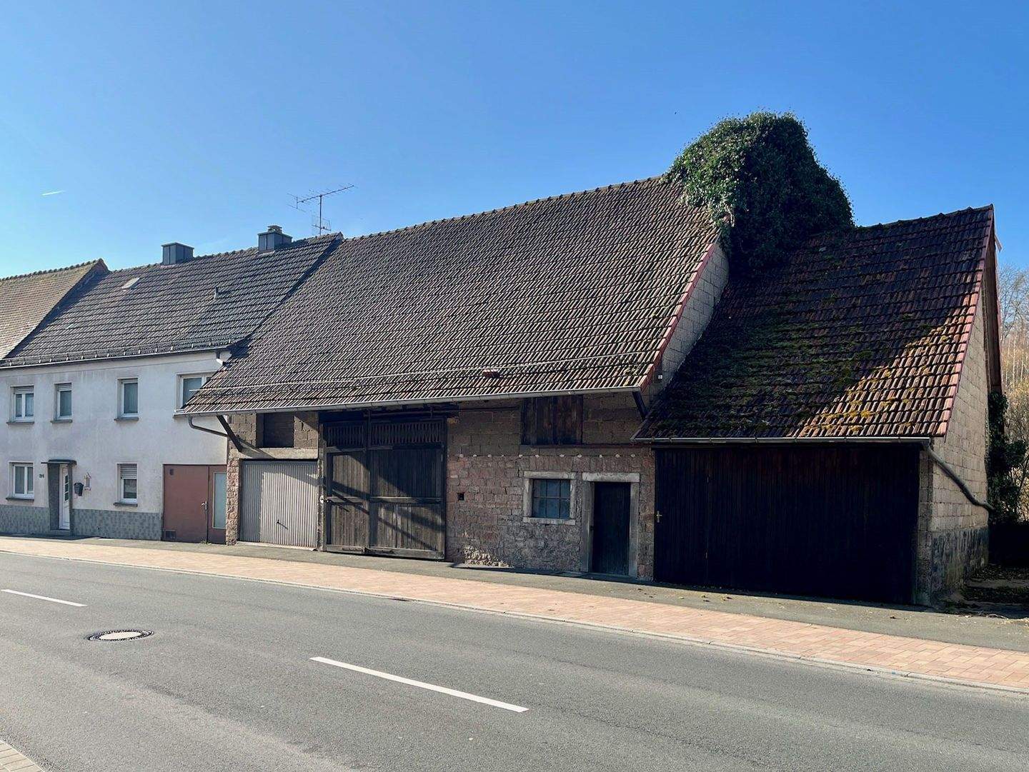 Immobilie in Mespelbrunn - Ein Mehrgenerationenhaus lädt ein ... - Bild 2