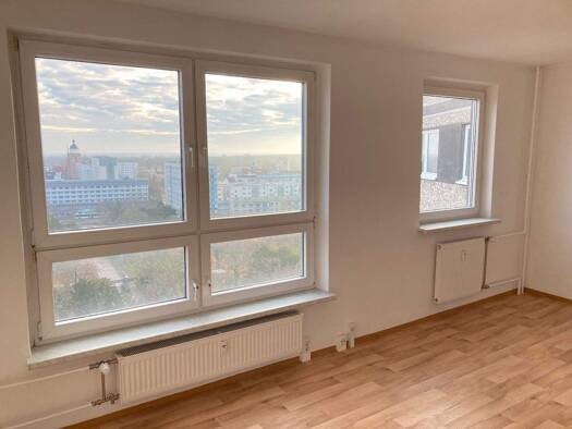 Wohnung zur Miete 368 € 2 Zimmer 55,7 m² 13. Geschoss Friedrichstraße 25 Innenstadt Dessau-Roßlau 06844