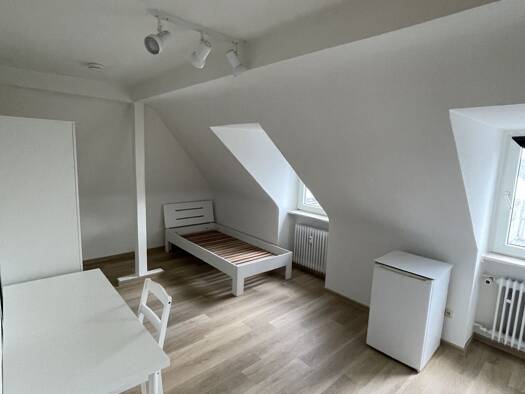 Wohnung zur Miete 190 € 1 Zimmer 11,5 m² frei ab 01.10.2026 Friedensplatz 14 Zentrum Bonn 53111
