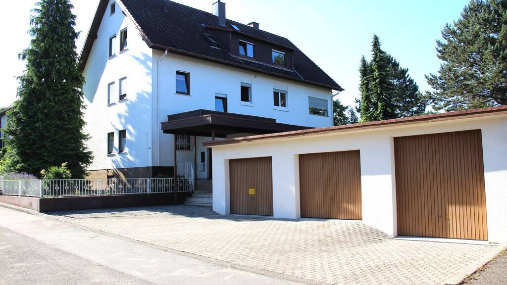 Mehrfamilienhaus zum Kauf provisionsfrei 1.800.000 € 18 Zimmer 410 m² 1.043 m² Grundstück Bruchsal 76646