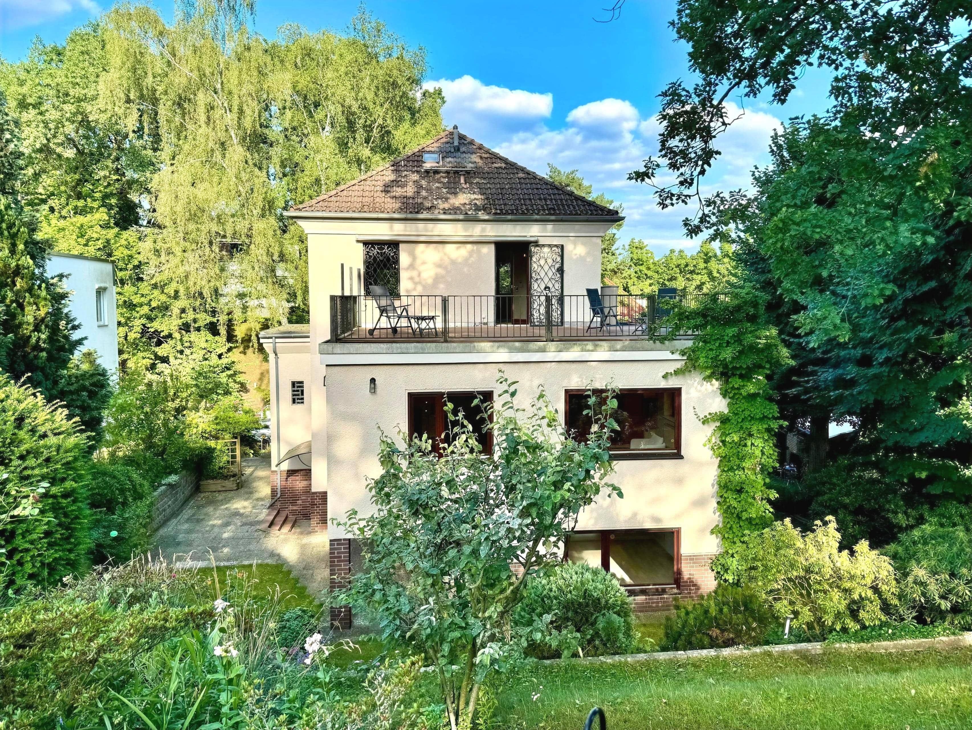 Villa zum Kauf 1.200.000 € 6 Zimmer 279 m²<br/>Wohnfläche 833 m²<br/>Grundstück ab sofort<br/>Verfügbarkeit Frohnau Berlin 13465