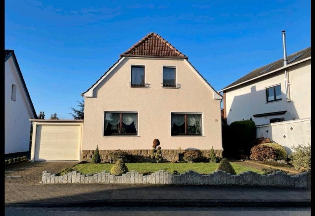 Einfamilienhaus zum Kauf 350.000 € 117 m²<br/>Wohnfläche 632 m²<br/>Grundstück Lenzinghausen Spenge 32139