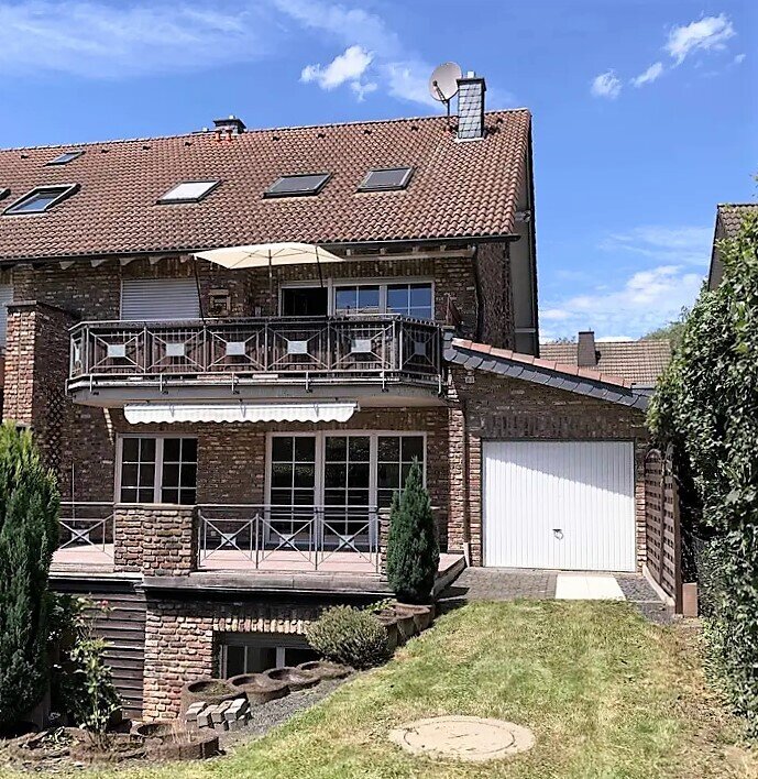 Mehrfamilienhaus zum Kauf 890.000 € 9 Zimmer 273 m²<br/>Wohnfläche 526 m²<br/>Grundstück Paffendorf Bergheim 50126