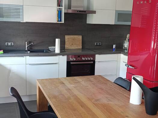 Wohnung zur Miete 1.100 € 3 Zimmer 93 m² Geschoss 2/3 frei ab 15.11.2026 Schwabelweis Regensburg 93055
