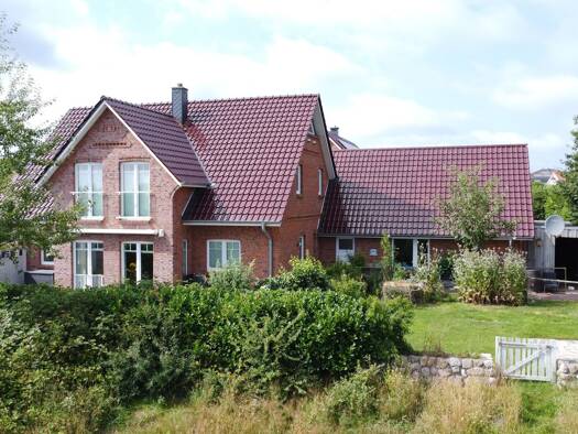 Einfamilienhaus zum Kauf 484.000 € 5 Zimmer 160 m² 629 m² Grundstück Husum Husum 25813