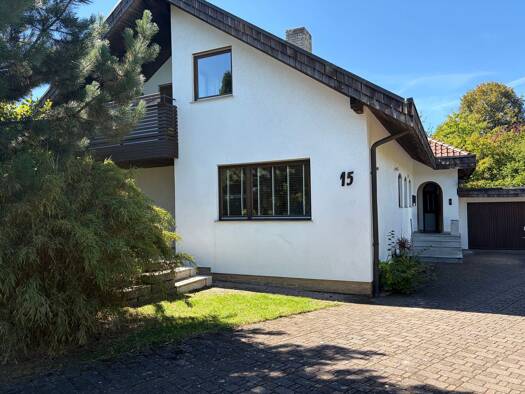 Einfamilienhaus zum Kauf provisionsfrei 649.000 € 9 Zimmer 200 m² 977 m² Grundstück frei ab sofort Kalkofen Hohenfels 78355