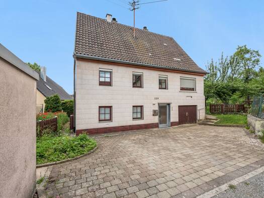 Einfamilienhaus zum Kauf 229.000 € 4,5 Zimmer 136,6 m² 635 m² Grundstück Spaichingen 78549