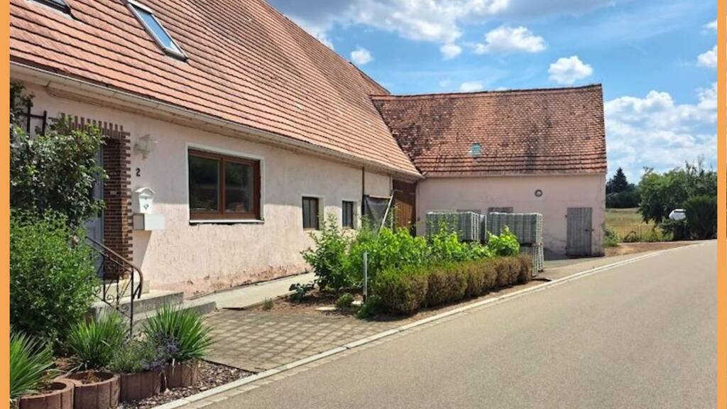 Bauernhaus zum Kauf 199.000 € 16 Zimmer 335 m² 835 m² Grundstück frei ab sofort Wassertrüdingen 91717