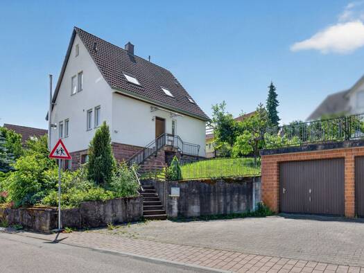 Einfamilienhaus zum Kauf 385.000 € 5 Zimmer 134 m² 1.127 m² Grundstück Ottenhausen Straubenhardt 75334