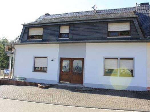 Doppelhaushälfte zum Kauf 349.000 € 6 Zimmer 215 m² 2.359 m² Grundstück frei ab sofort Stupbach Lützkampen 54617