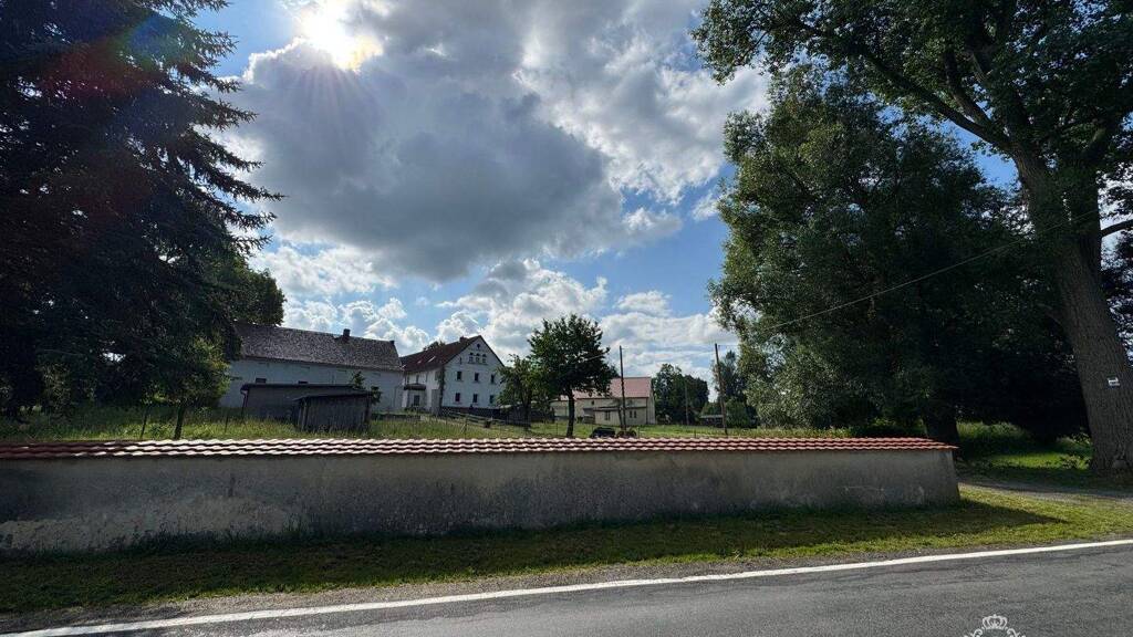 Haus zum Kauf 299.000 € 6 Zimmer 200 m² 5.774 m² Grundstück Schwosdorf Kamenz 01917