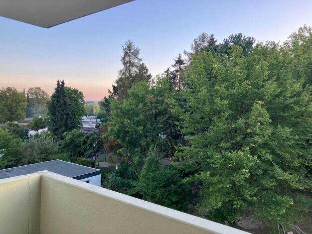 WG-Zimmer zur Miete Wohnen auf Zeit 540 € 15 m² 3. Geschoss frei ab 15.08.2025 Spandauer Str. 3 Kasernenviertel - Benzstraße Regensburg 93053