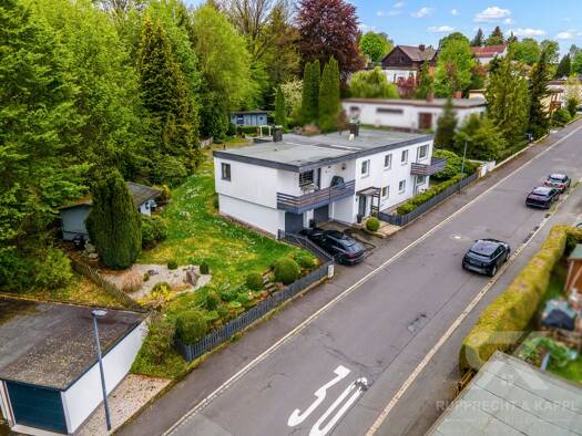 Einfamilienhaus zum Kauf 349.000 € 7 Zimmer 219 m² 900 m² Grundstück Marktredwitz Marktredwitz 95615