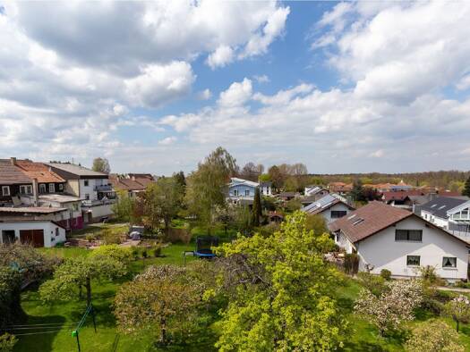 Wohnung zur Miete 1.300 € 4 Zimmer 106 m² Geschoss 3/4 frei ab 01.05.2026 Hohenwart Pforzheim 75181