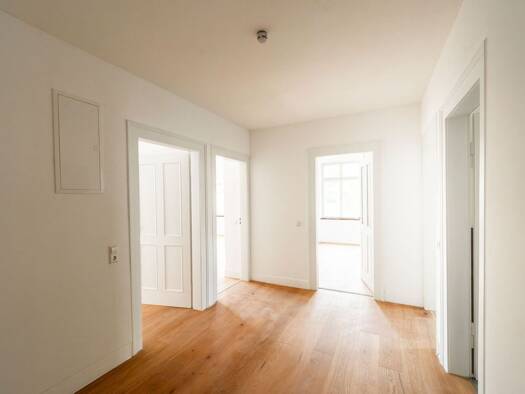 Wohnung zur Miete 1.230 € 4 Zimmer 94,2 m² frei ab sofort Stadtmitte Esslingen am Neckar 73728