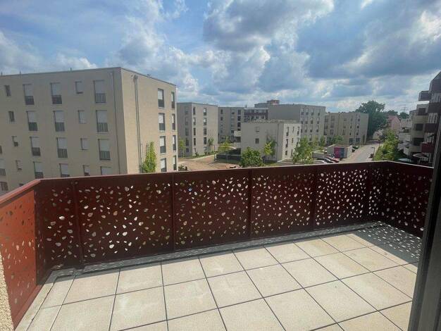 Wohnung zur Miete 940 € 2 Zimmer 64,1 m² 3. Geschoss Deutenbacher Straße 24 Stein Stein 90547