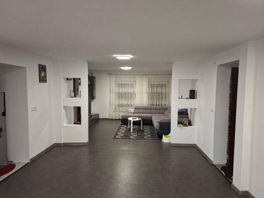 Mehrfamilienhaus zum Kauf provisionsfrei 269.999 € 5 Zimmer 135 m² 1.700 m² Grundstück Oebisfelde 39646