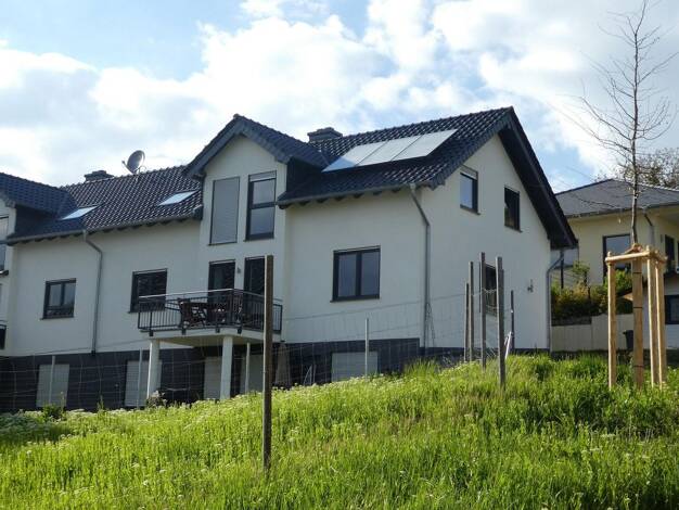 Doppelhaushälfte zur Miete 2.850 € 7 Zimmer 219 m² 300 m² Grundstück Essenheim 55270