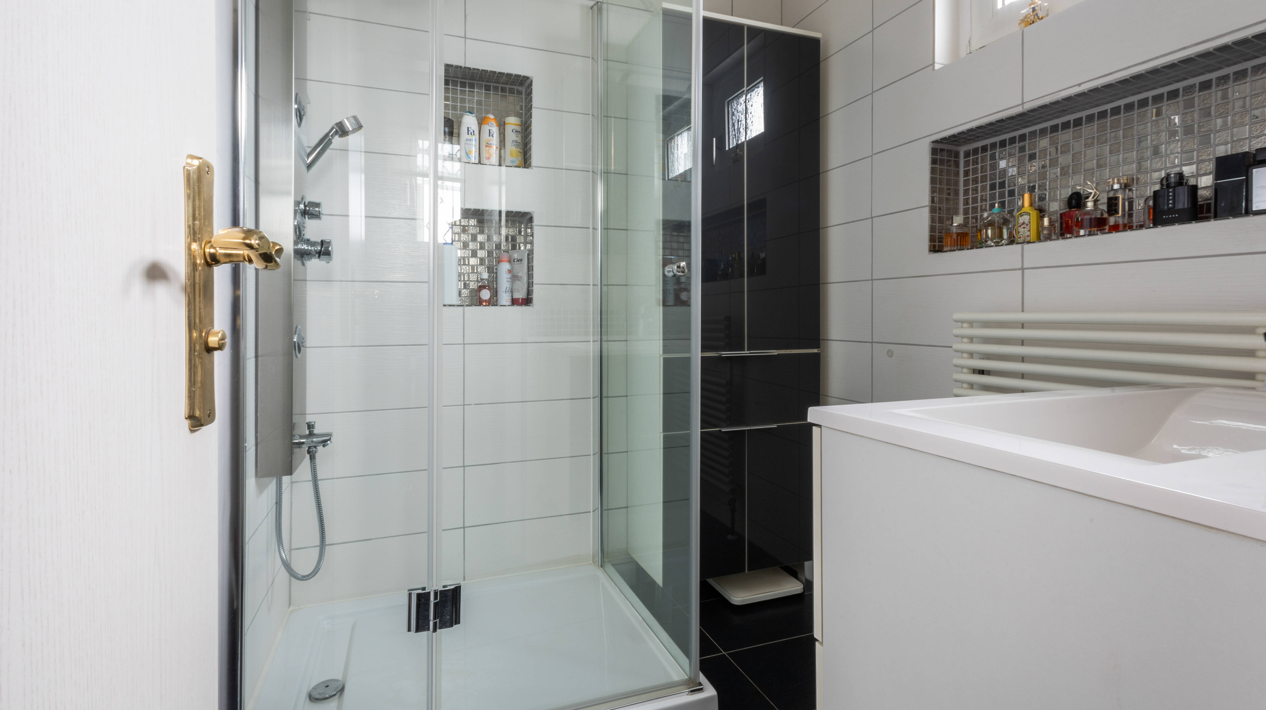 Property thumbnail 9