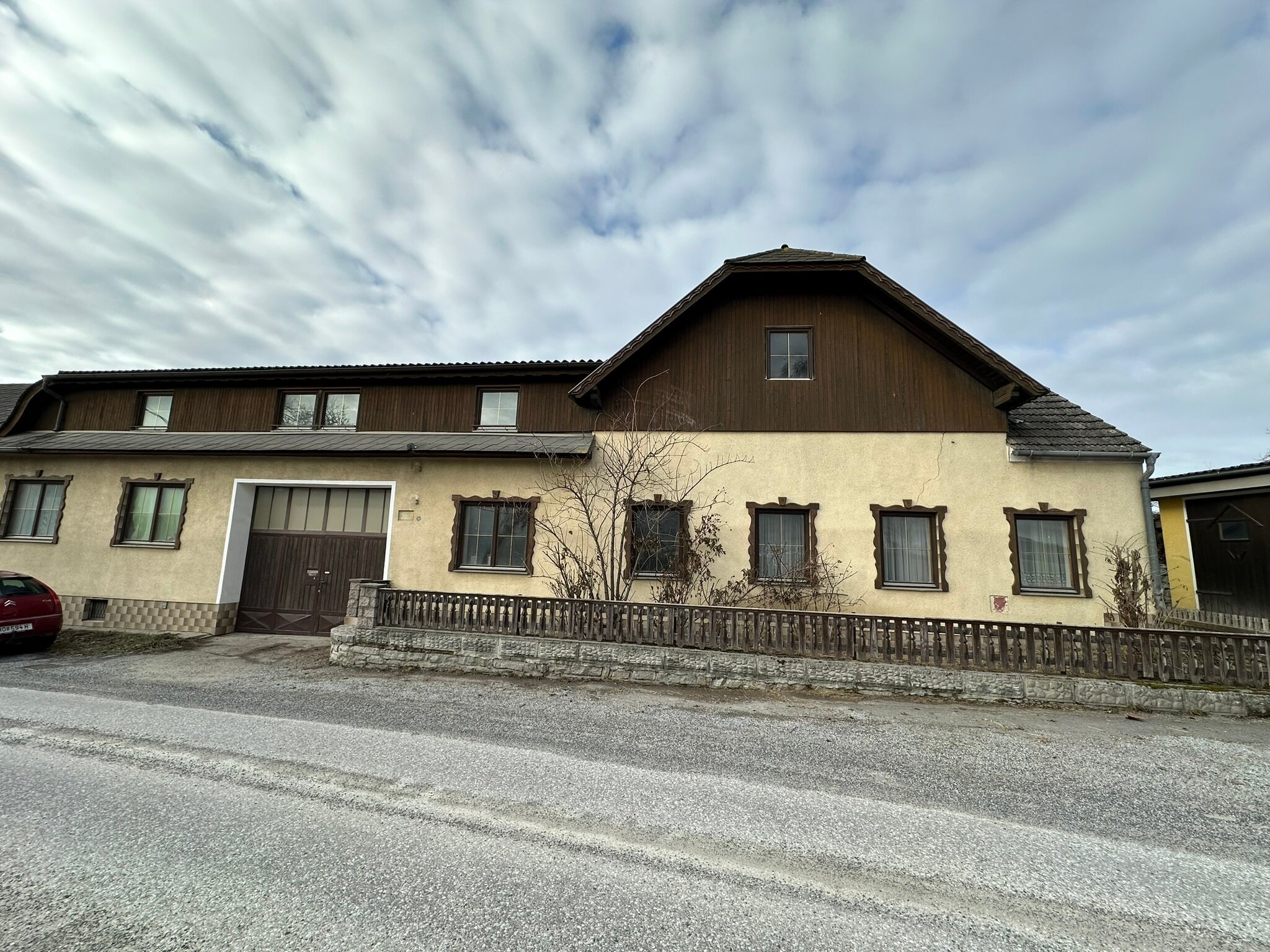 Mehrfamilienhaus zum Kauf provisionsfrei 148.000 € 9 Zimmer 230 m²<br/>Wohnfläche 1.155 m²<br/>Grundstück ab sofort<br/>Verfügbarkeit Grenzgasse 3 Raabs an der Thaya 3824