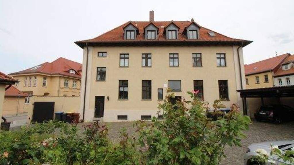 Wohnung zur Miete 735 € 4 Zimmer 105 m² frei ab sofort Aschersleben 06449