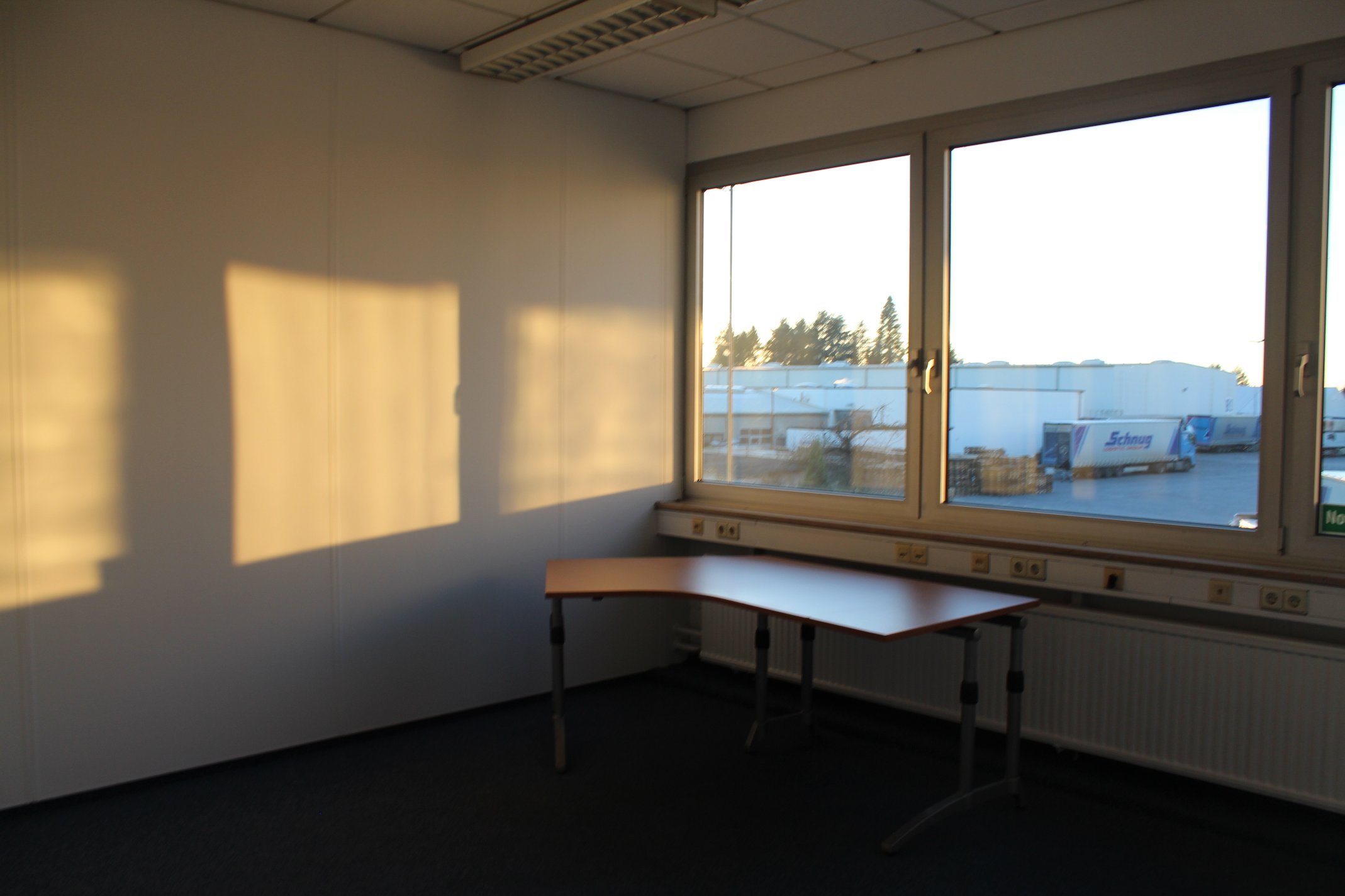 Bürokomplex zur Miete 10 € 10 Zimmer 500 m²<br/>Bürofläche ab 20 m²<br/>Teilbarkeit Aufderhöhe - Landwehr Solingen 42699