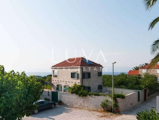 Haus zum Kauf 980.000 € 5 Zimmer 230 m² Supetar 0