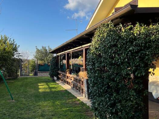 Einfamilienhaus zum Kauf 290.000 € 6 Zimmer 300 m² Roma 00010