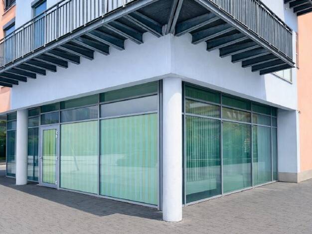 Laden zur Miete provisionsfrei 6 € 300 m² Verkaufsfläche Strehlen Dresden 01219