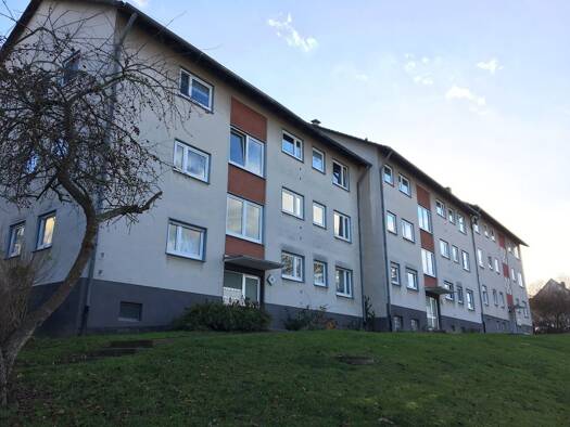 Wohnung zur Miete nur mit Wohnberechtigungsschein 331 € 3 Zimmer 75,9 m² 2. Geschoss frei ab 01.11.2026 Tannenweg 36 Homberg Homberg 34576