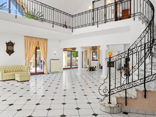 Villa zum Kauf 1.190.000 € 14 Zimmer 572 m² 1.601 m² Grundstück Menzingen Kraichtal 76703