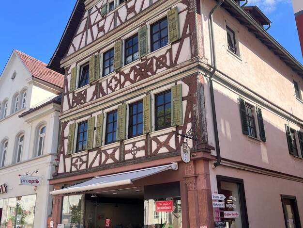 Haus zum Kauf 749.000 € 8 Zimmer 165,3 m² 369 m² Grundstück Bad Mergentheim 97980