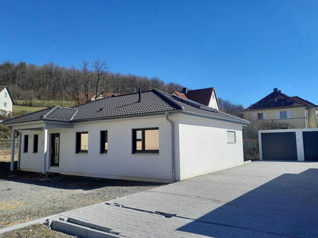 Einfamilienhaus zum Kauf provisionsfrei 369.000 € 3 Zimmer 125 m² 1.021 m² Grundstück Johannisstraße 8 Arnshausen Bad Kissingen 97688