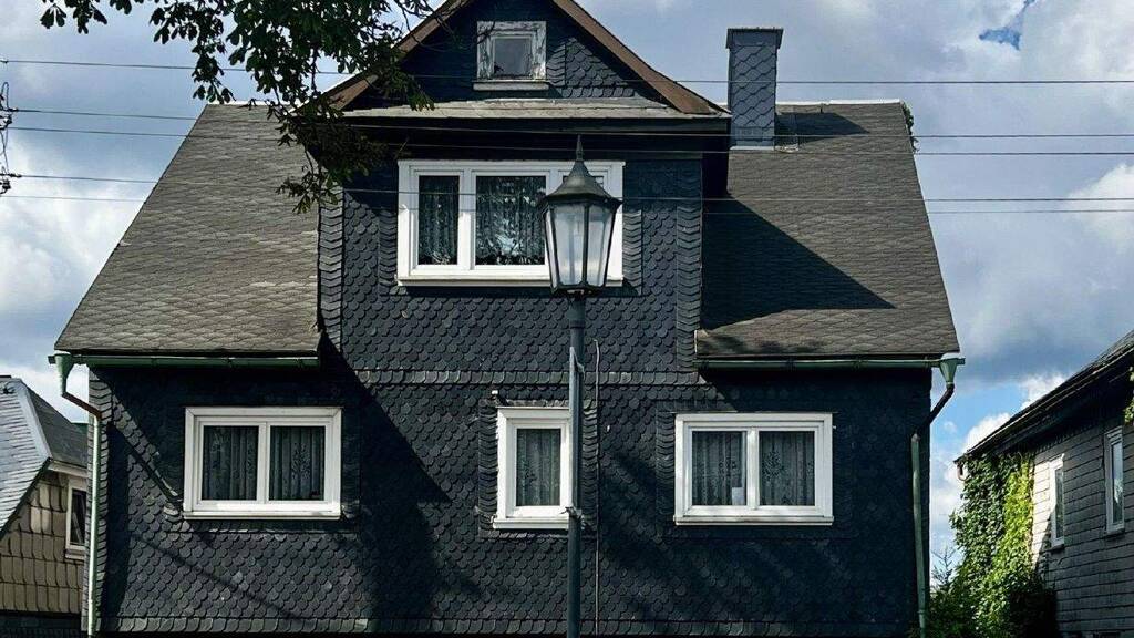 Haus zum Kauf 71.000 € 7 Zimmer 194 m² 493 m² Grundstück Gillersdorf 98701