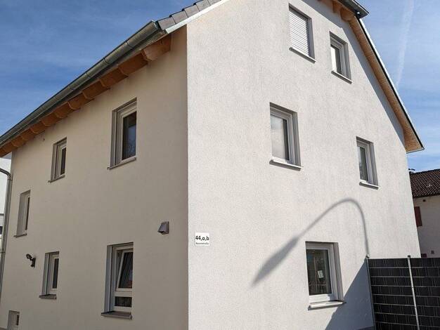 Einfamilienhaus zur Miete 2.200 € 7 Zimmer 142 m² 285 m² Grundstück frei ab 01.10.2026 Asamstr. 44 Ingolstadt 85053