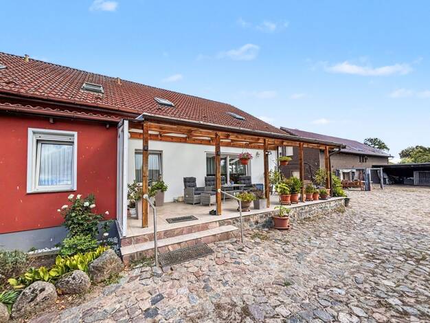 Mehrfamilienhaus zum Kauf 179.000 € 11 Zimmer 268 m² 2.654 m² Grundstück Eugenienberg Siedenbrünzow 17111