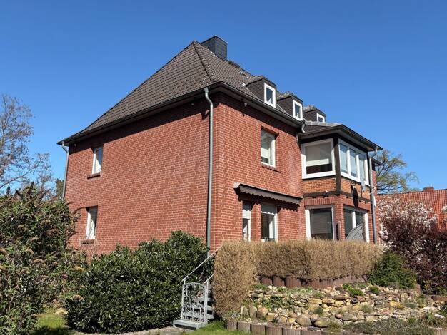 Einfamilienhaus zum Kauf 559.000 € 8 Zimmer 275 m² 1.089 m² Grundstück Wathlingen 29339